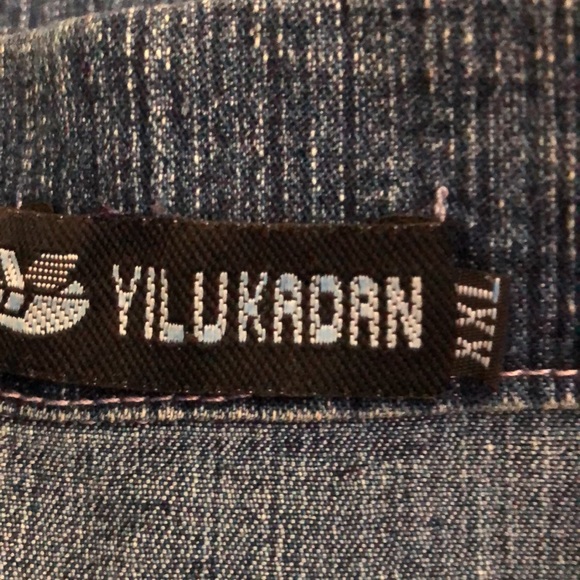 Yilukadan denim jacket size with embellished cuffs size xxl. - Picture 6 of 6
